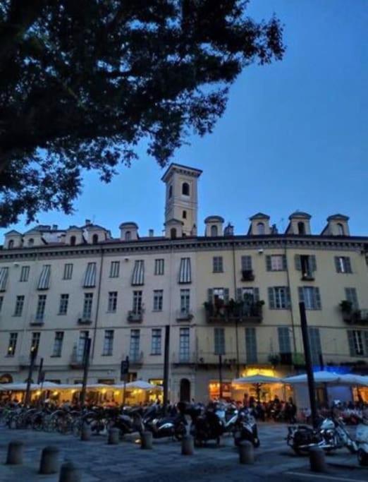 Il Balconcino Del Centro Storico Apartment Торино Екстериор снимка